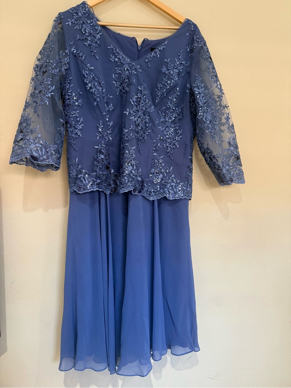 Alex Evenings Periwinkle Blue Lace Evening Dress Size 14